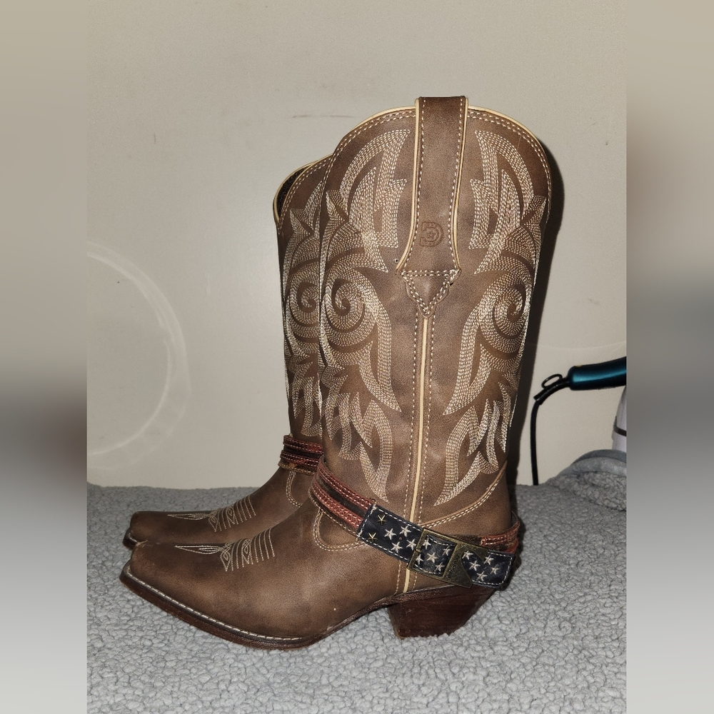 Durango Brown Heeled Boots with Star Strap